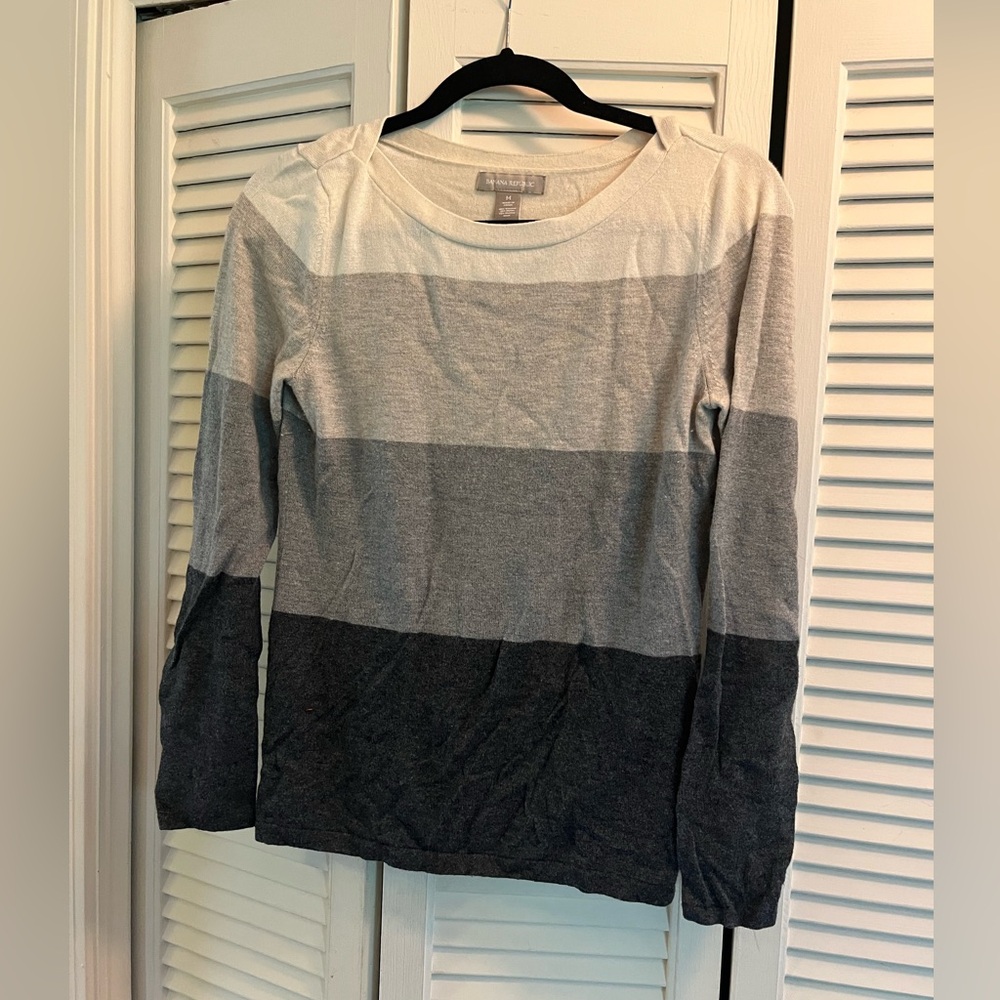 Banana Republic Light Gray and White Striped Crewneck Sweater